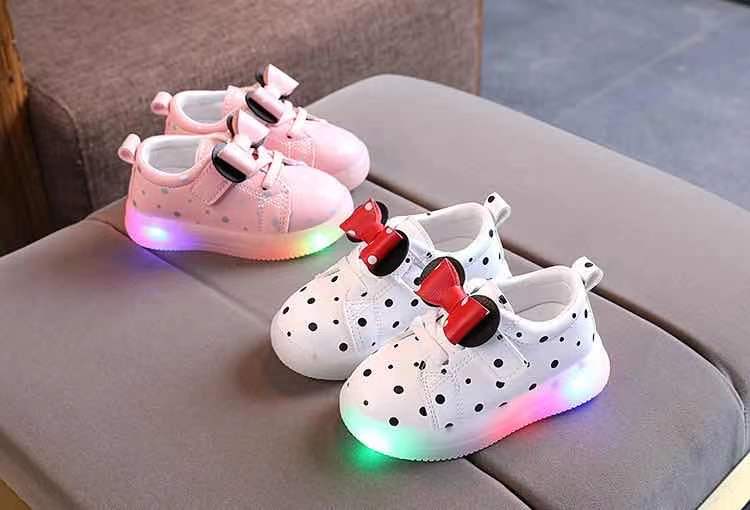 Wholesale Butterfly LED Light Children's Casual Sh