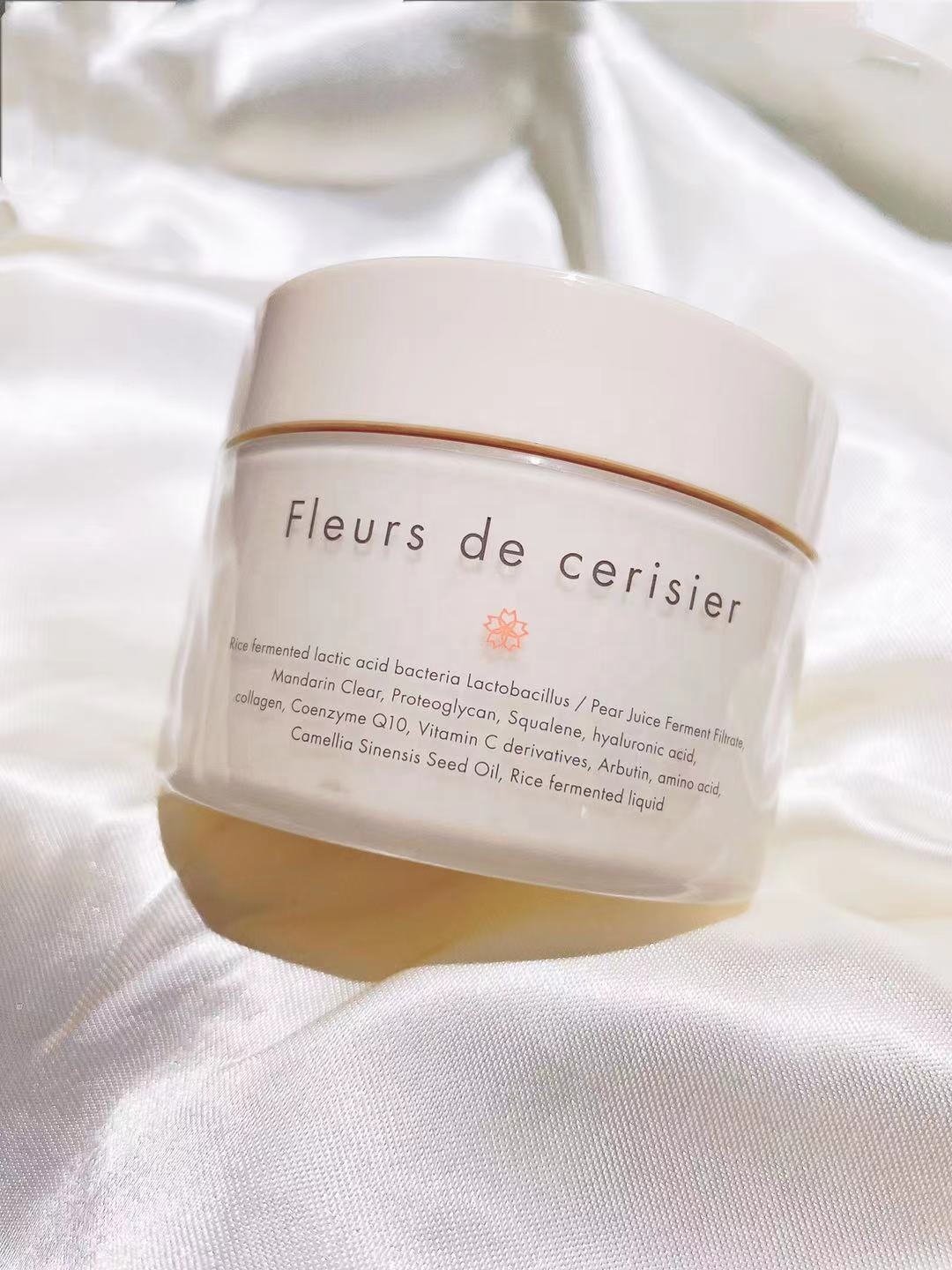 Regulates skin cells care lightening whitening fac