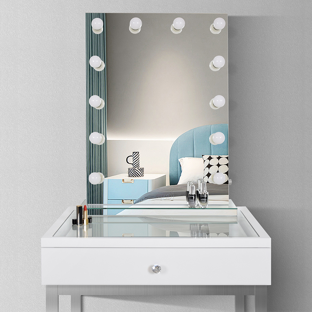 Illuminated hollywood mirror makeup vanity mirror with LED bulbs for daily makeup