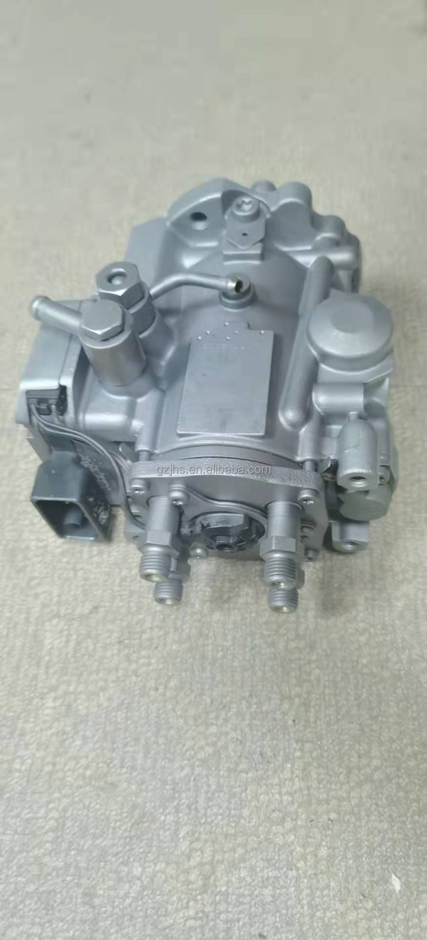 HIGH QUALITY AUTO PARTS ORIGINAL NEW FUEL INJECTION PUMP 16700-VG100 16700VG100 FOR ZD30 DTi 3.0 LTR