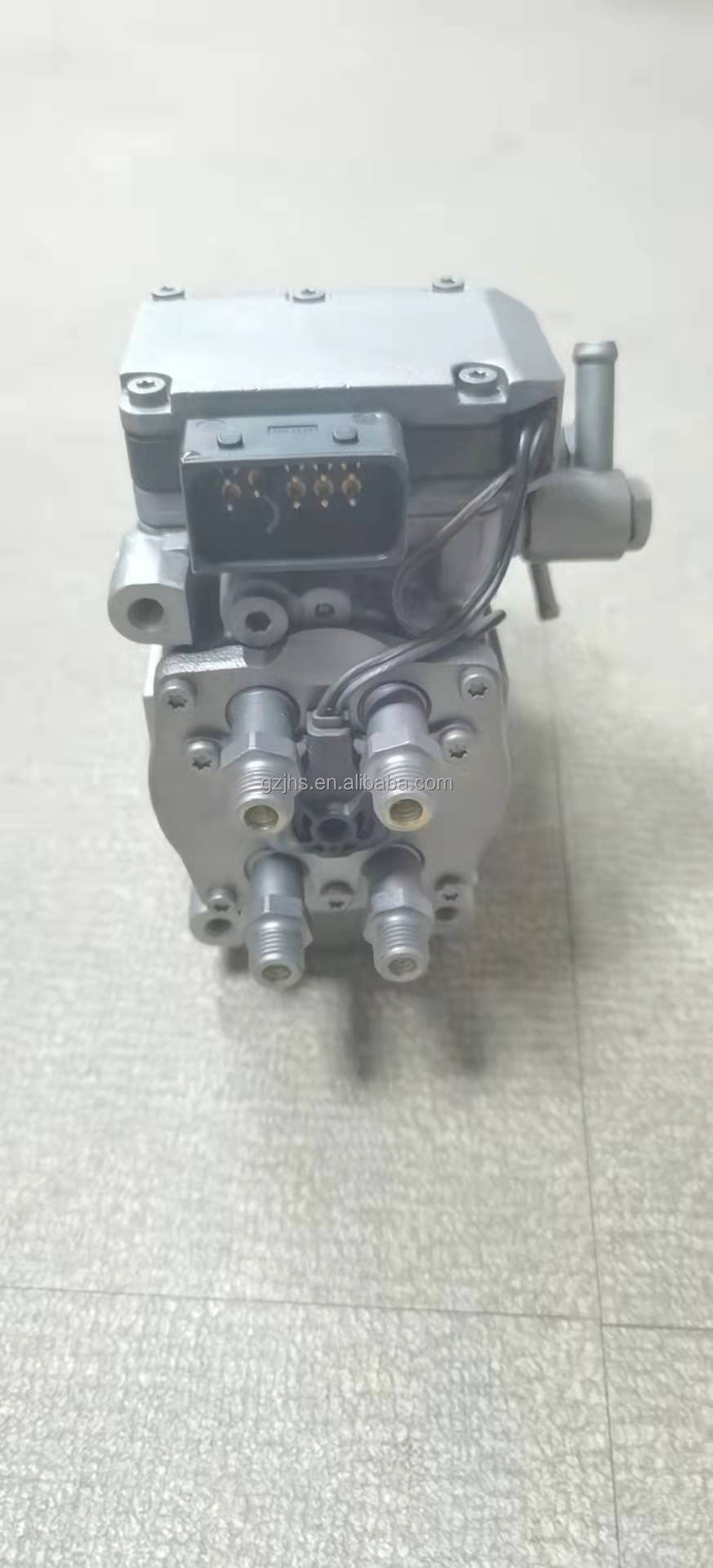 HIGH QUALITY AUTO PARTS ORIGINAL NEW FUEL INJECTION PUMP 16700-VG100 16700VG100 FOR ZD30 DTi 3.0 LTR