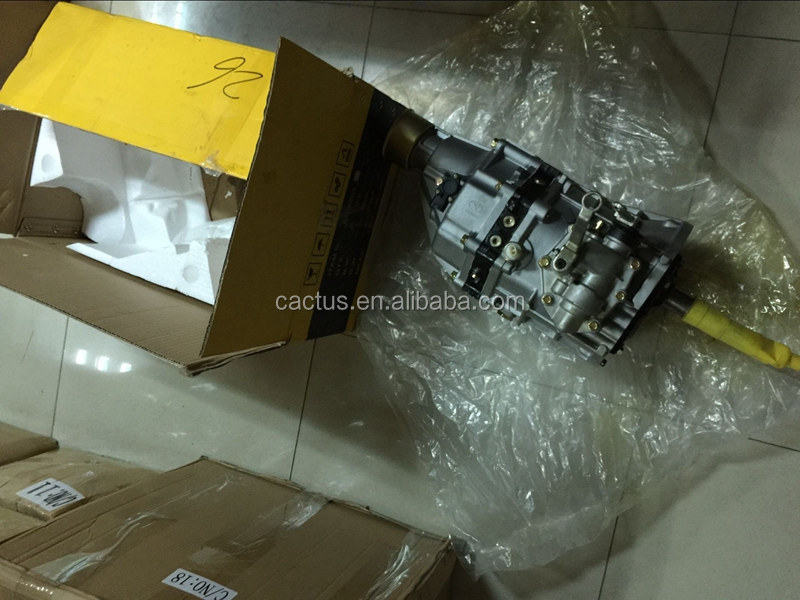 Auto Parts 5L 5LE Transmission Gearbox 33030-OW642 for TOYOTAs Hilux/Dyna/Hiace 2987cc 3.0D