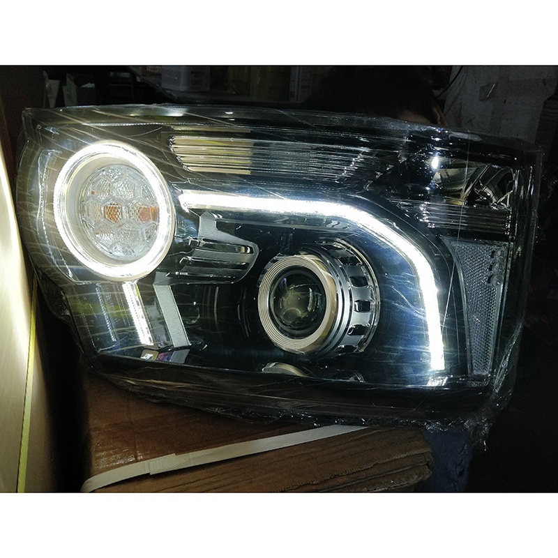 4x4 Headlight for Land Rover  Discovery 3/4  head lamp auto parts for Land Rover vehicles 2006-2009