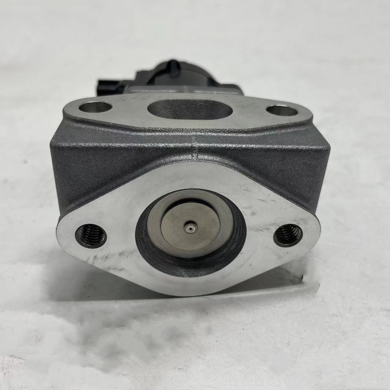 8-98144274-0 Genuine auto parts EGR valve assembly for ISUZU 600P