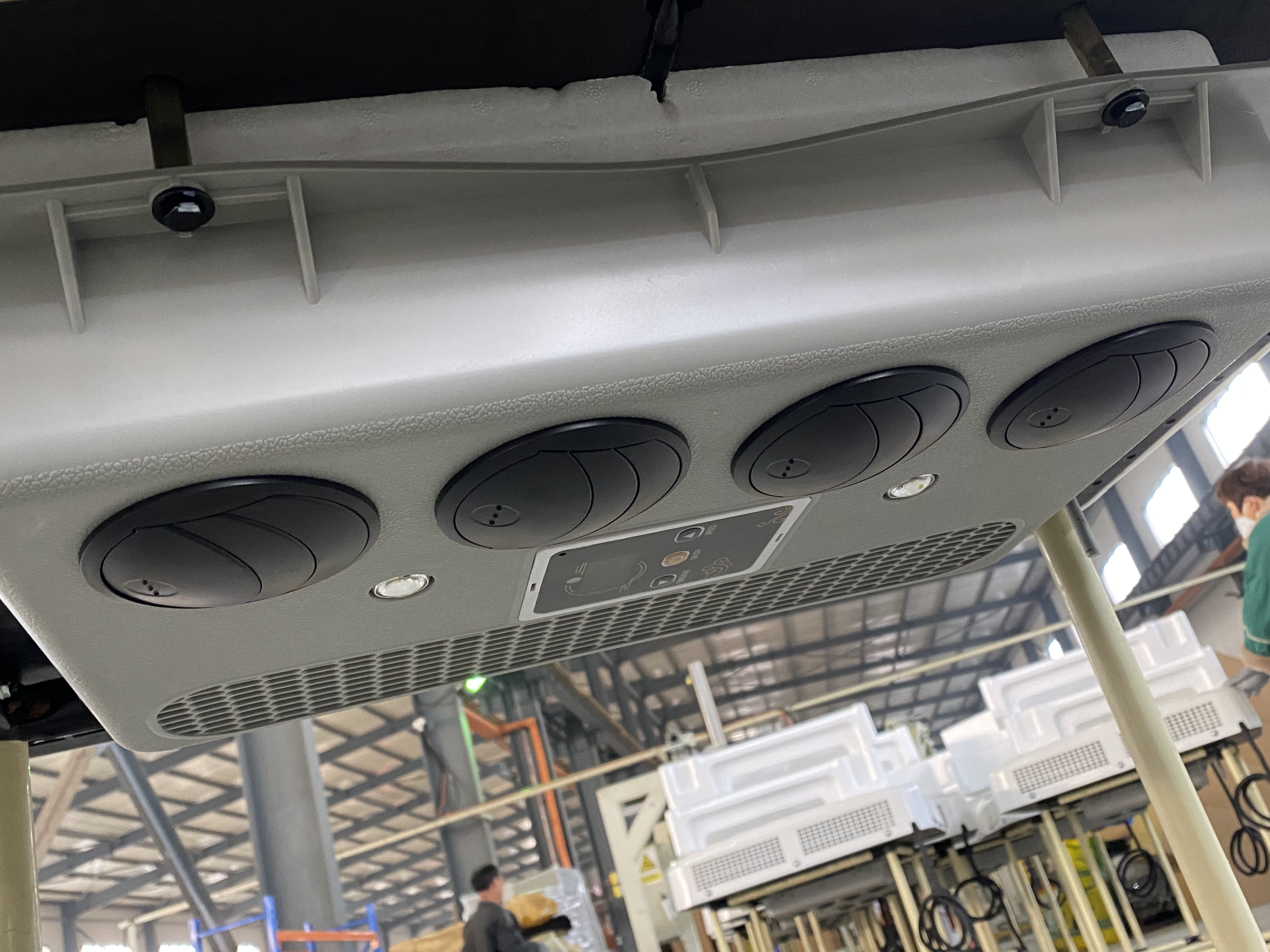 China manufacture roof top electric overhead all-in-one truck air conditioner 12V 24V auto parts