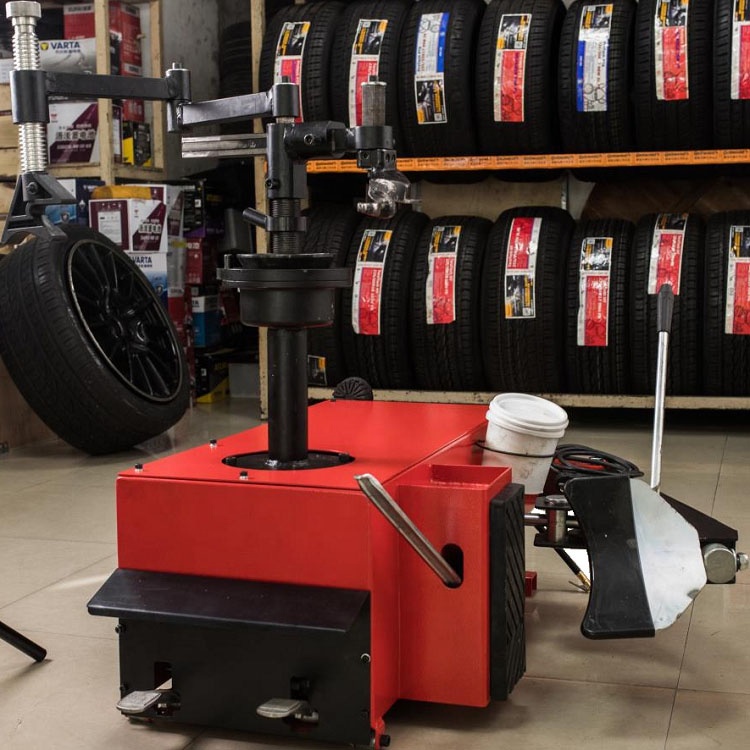 Home Use Tyre Mounting Machine Moving Vehicle Tire