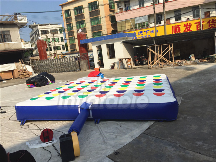 Customized Funny Inflatable Twister Game For Sale