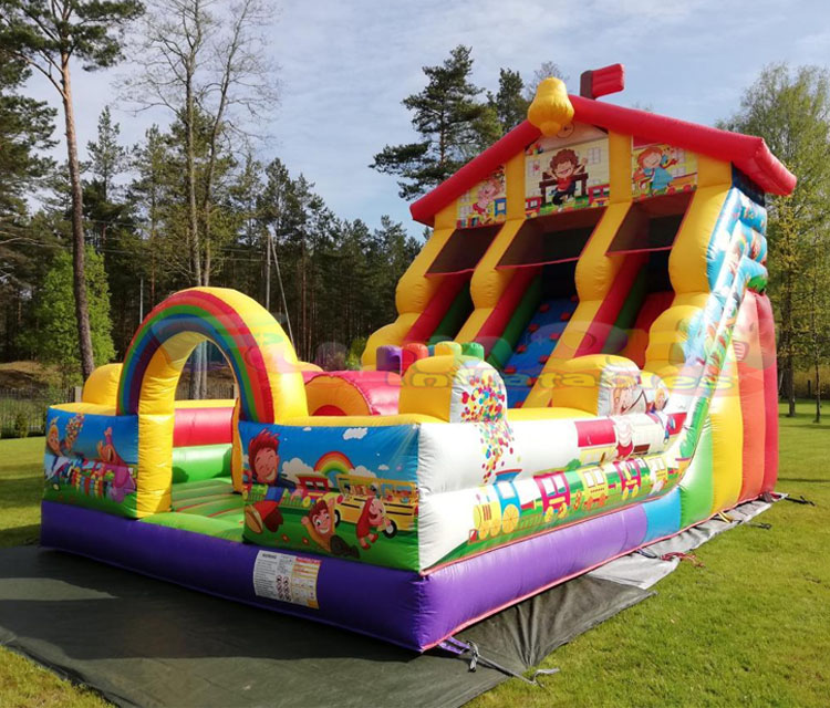 Customized animal playland kids bouncing castle jumping house toboggan gonflable safari inflatable s