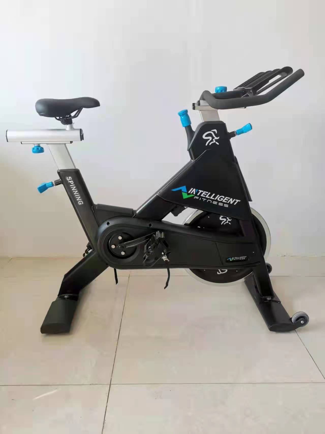Good Quality Sports & Outdoors Commercial Exercise Adjustable Fitness Spinning Bike