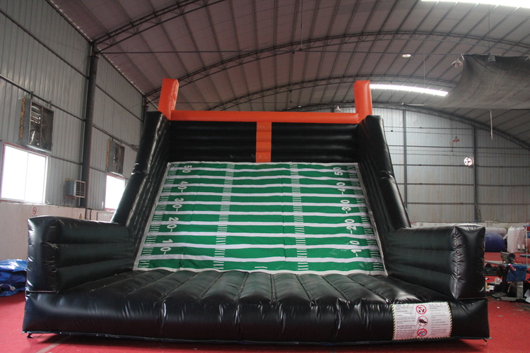 Hot selling soccer assault wall game Inflatable American Football Sports rugby sport games for kids 