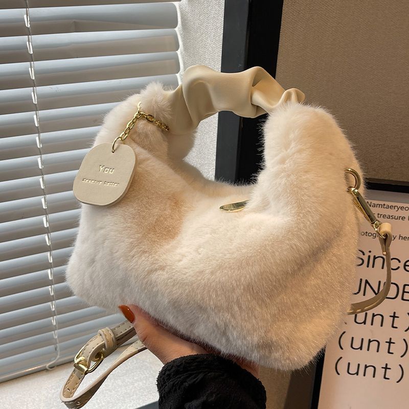 Women Plush Handbag New Fashion Autumn And Winter Fur Bag Versatile Chain Messenger Bag