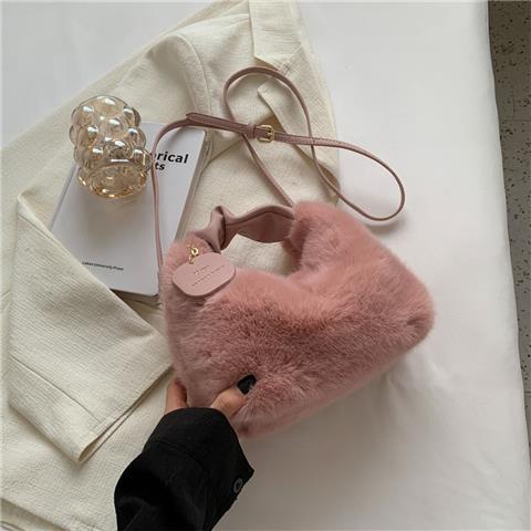 Women Plush Handbag New Fashion Autumn And Winter Fur Bag Versatile Chain Messenger Bag