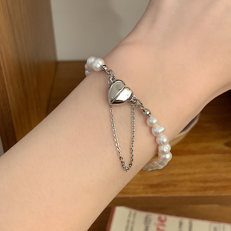 Vintage Fashion Pearl Bracelet Magnetic Heart Bangle Women Jewelry Accessories