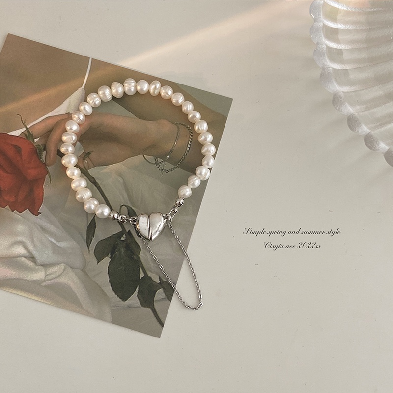 Vintage Fashion Pearl Bracelet Magnetic Heart Bangle Women Jewelry Accessories