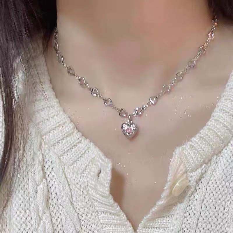 Elegant Pink Crystal Pendant Necklace for Women Heart Silver Chain Choker Jewelry Accessories