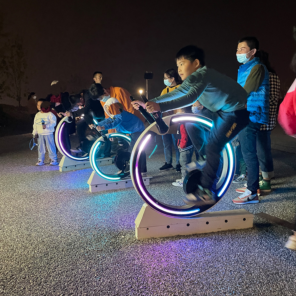 Customized amusement park equipment /luminous kids riding bike/sport park rides