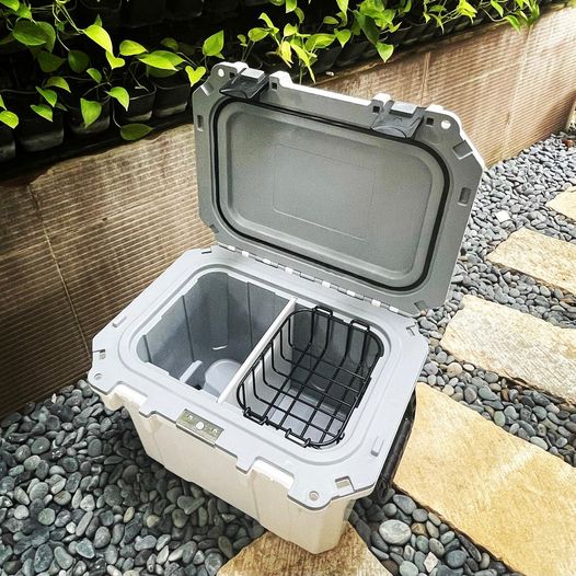 Factory Price OEM Outdoor Fishing Cooler 16 30QT with wheels cooler box for camping mountain and spo