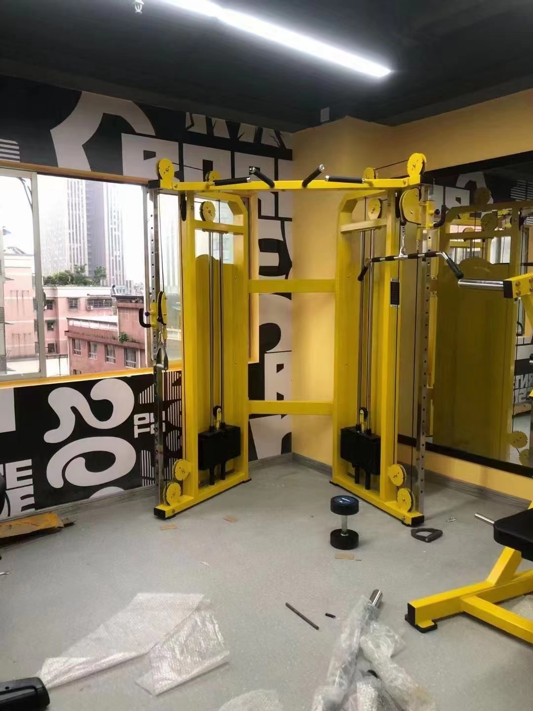 Smith machine multi function gym adjustable cable gym with triceps/chinning/lat/row squat rack