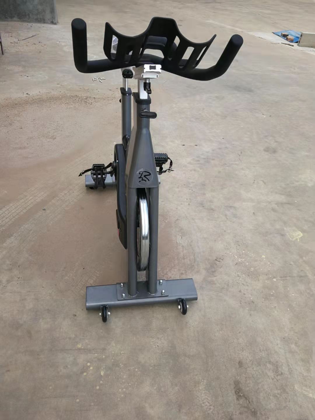 Commercial use fitness equipment sports spin bike equipment hot sale spinning Bike