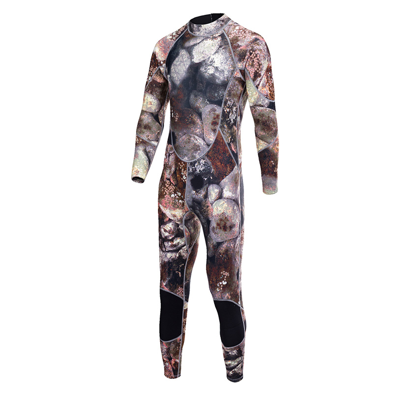 High quality 3 mm thick Neoprene surfing wetsuit for outdoor water sports New style Camouflage spear