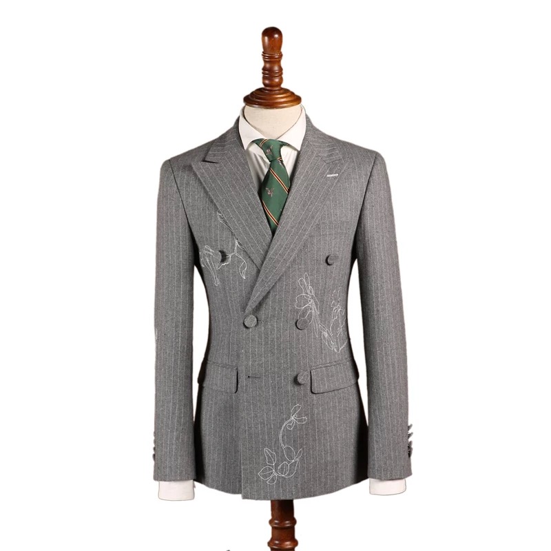 Latest Design MTM made to measure man suit custom handmade Slim Fit 100% Wool White Striped Black Su