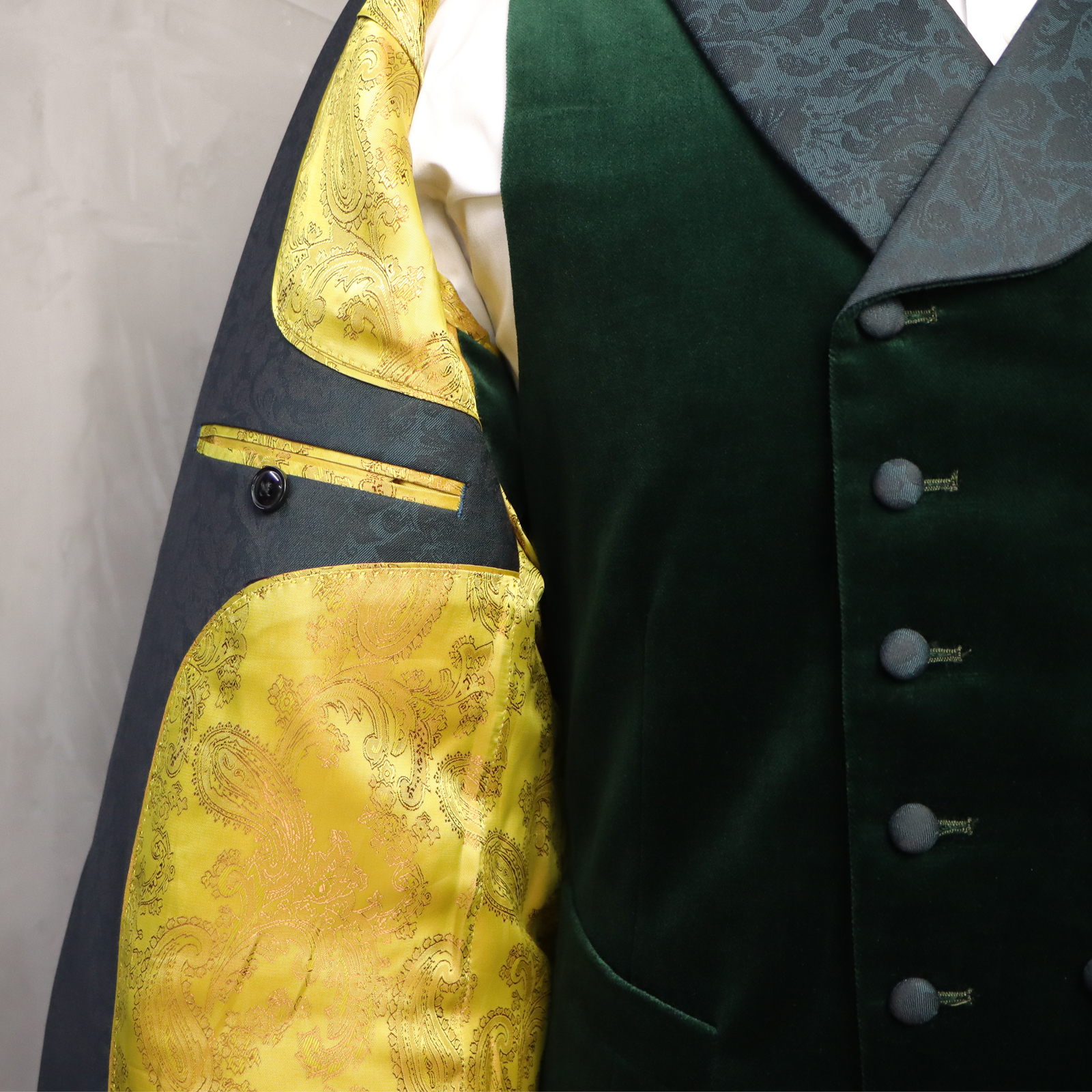 MTM New Design Bespoke Velvet Tuxedo Custom Wedding Suit For Man Luxuriant Shawl Lapel Green Mens Dr