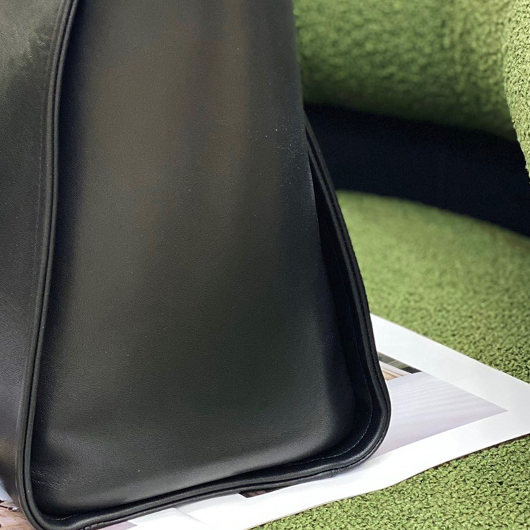 High capacity Tote luxury bags High end temperament ladies hand bag One shoulder party bags women ha