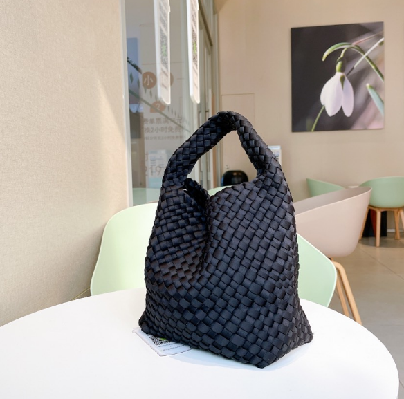 Wholesale custom high quality tote neoprene travel hand-knitted woven bag beach basket handbag weave