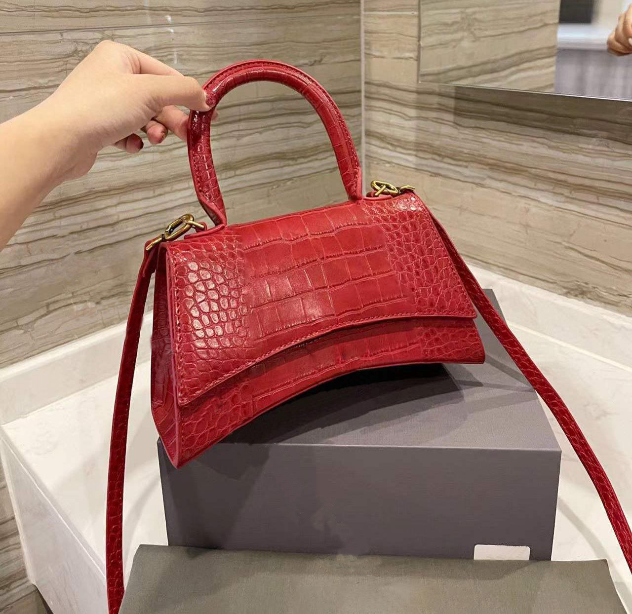 Designer Bags Women's  Crocodile Pattern Trendy Shoulder Crossbody Bags Half Moon Luxury Handle Leat
