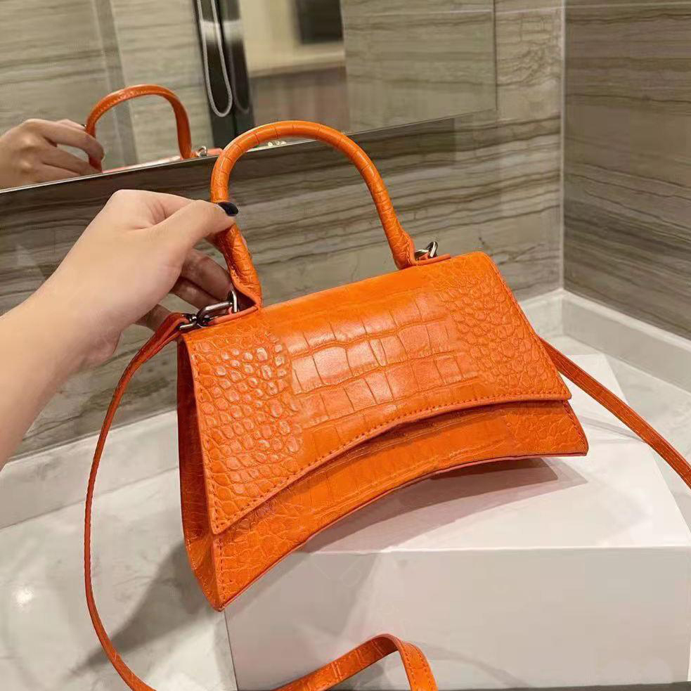 Designer Bags Women's  Crocodile Pattern Trendy Shoulder Crossbody Bags Half Moon Luxury Handle Leat