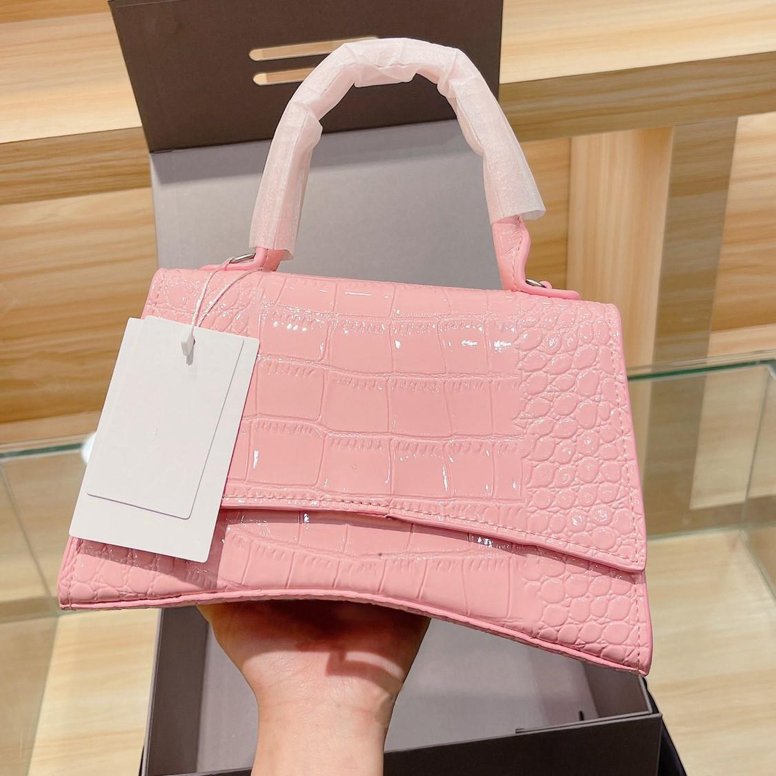 Designer Bags Women's  Crocodile Pattern Trendy Shoulder Crossbody Bags Half Moon Luxury Handle Leat