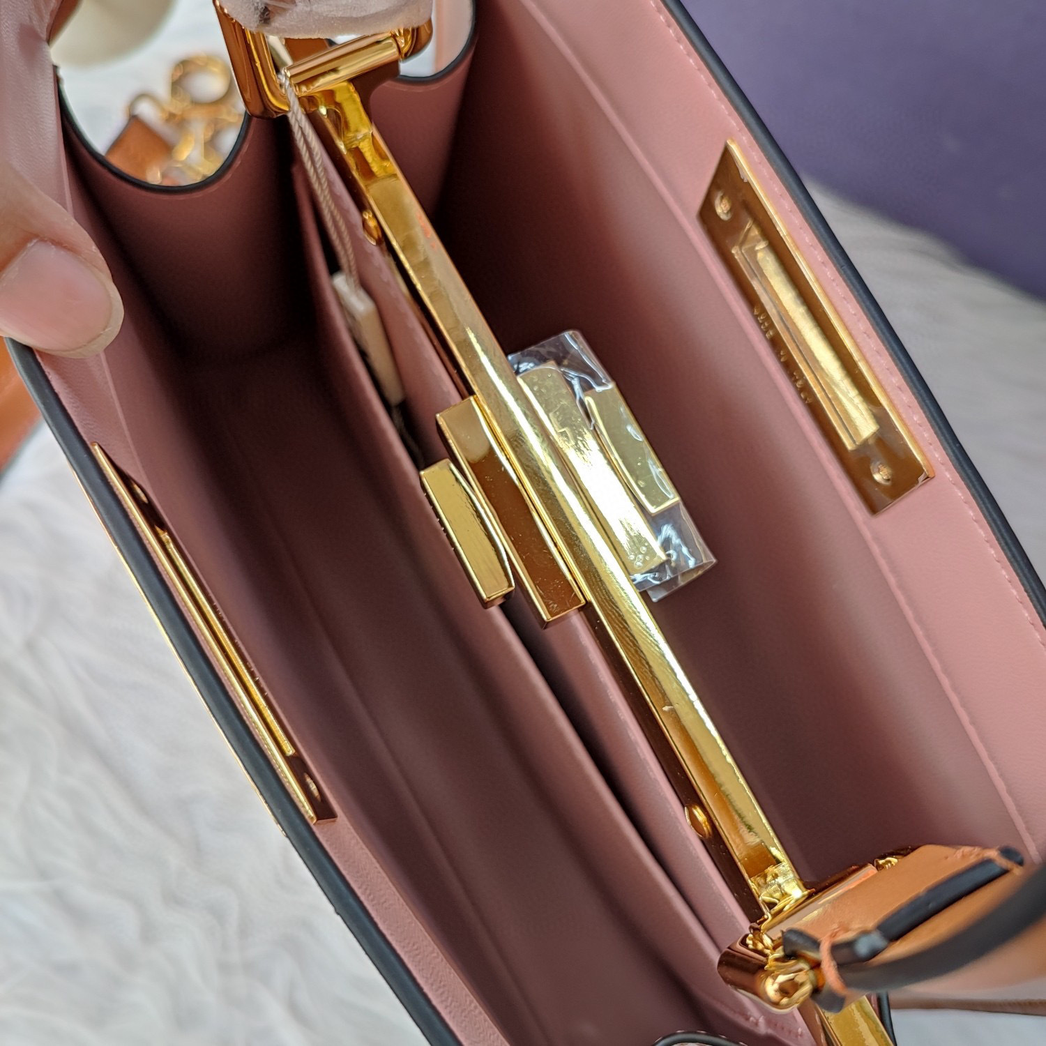 Luxury brand simple large kitten bag designer 8BN327 portable messenger peekaboo iseeu cowhide OL wo