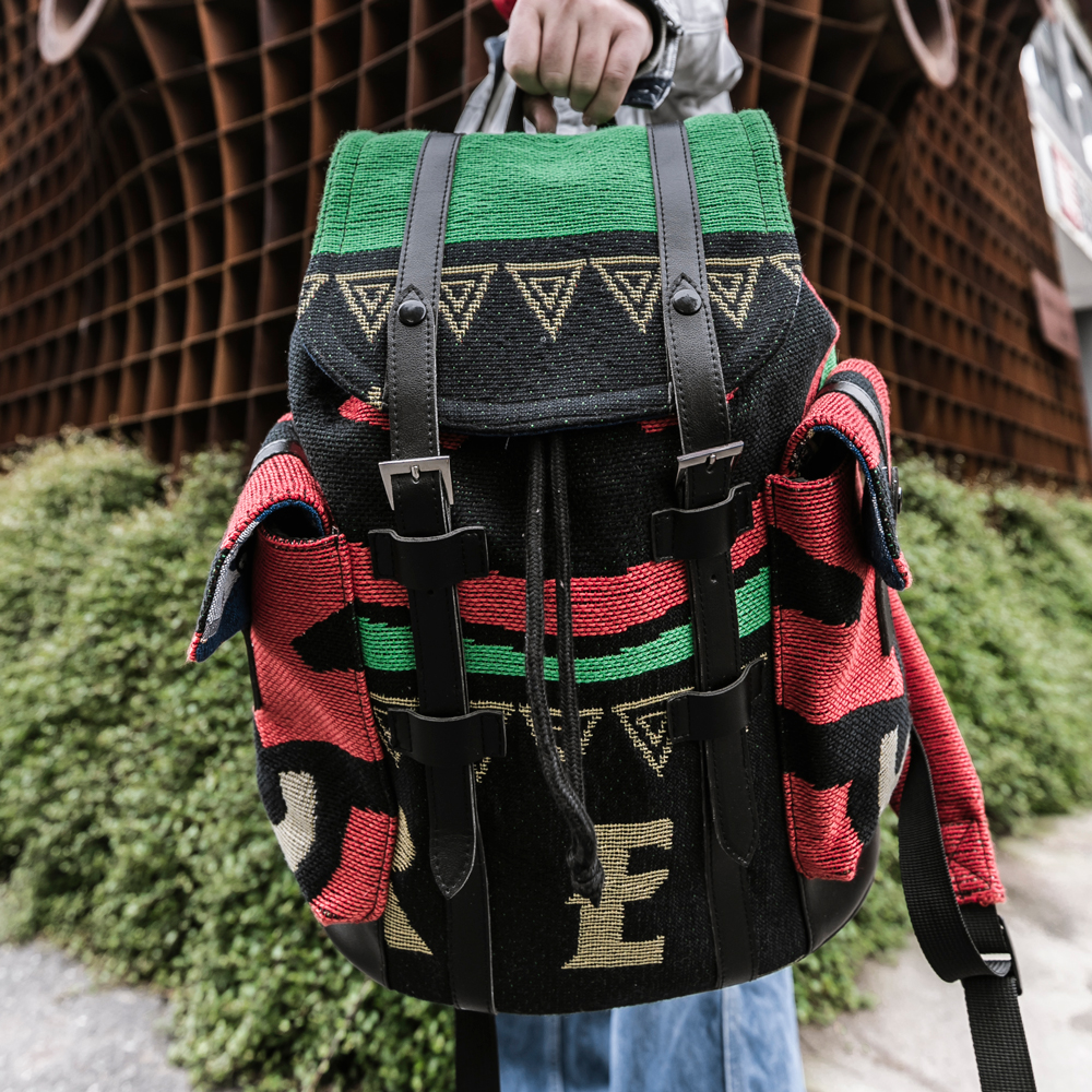 Popular Style Fashionable Custom Logo Tapestry Travelling Backpack Book Bags