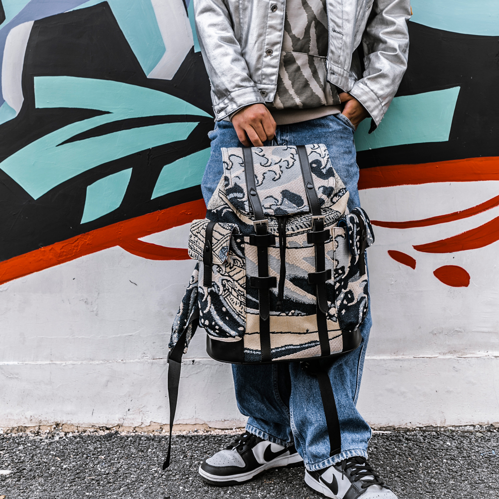 Popular Style Fashionable Custom Logo Tapestry Travelling Backpack Book Bags