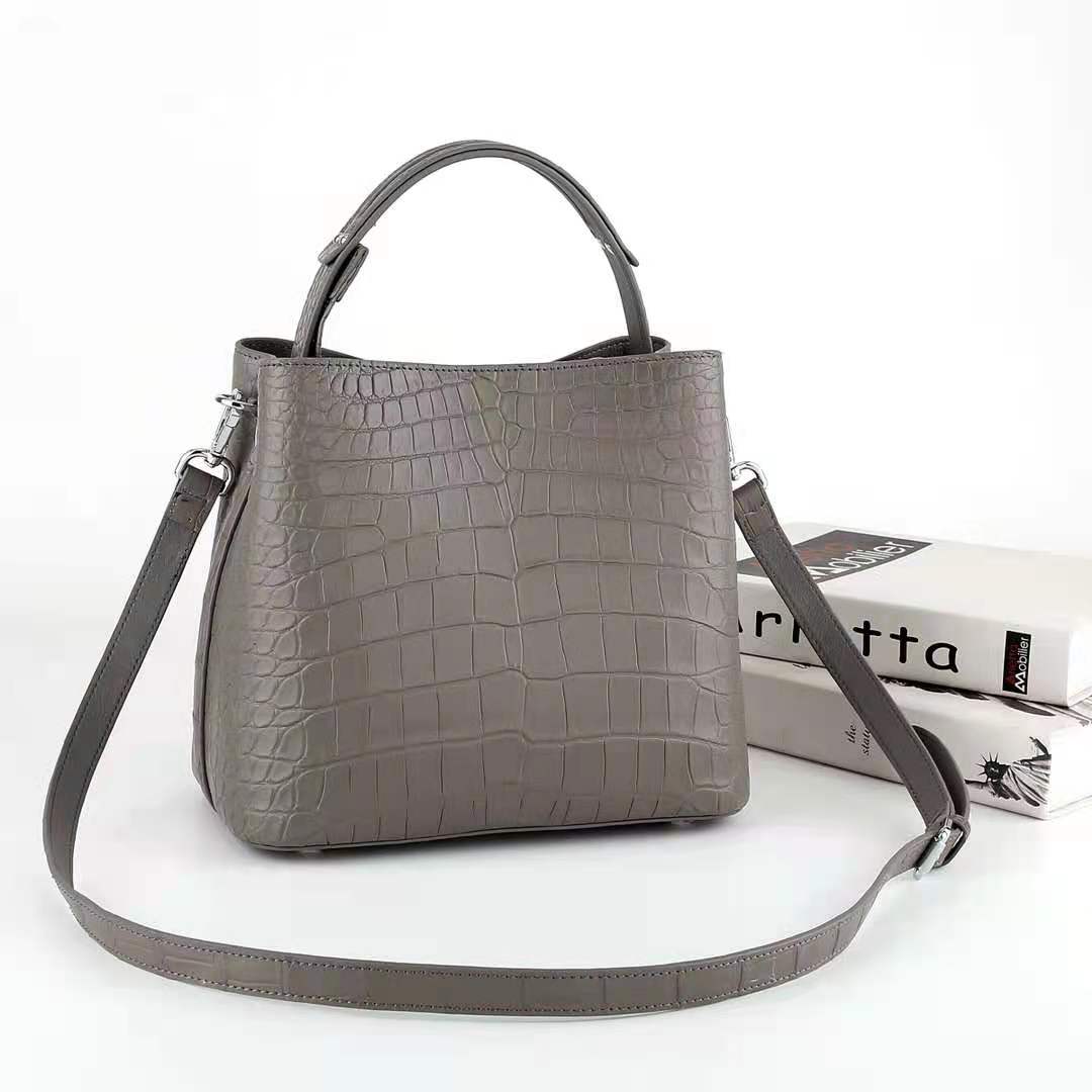 real crocodile leather bag ladies fashion handbags shoulder bags European and American trend hand ba