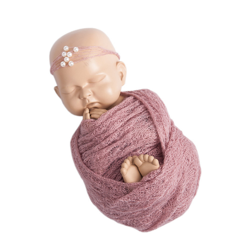 Baby silicone reborn simulation doll helps new parents practice taking care of the doll model