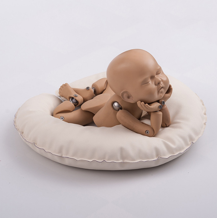 Baby silicone reborn simulation doll helps new parents practice taking care of the doll model