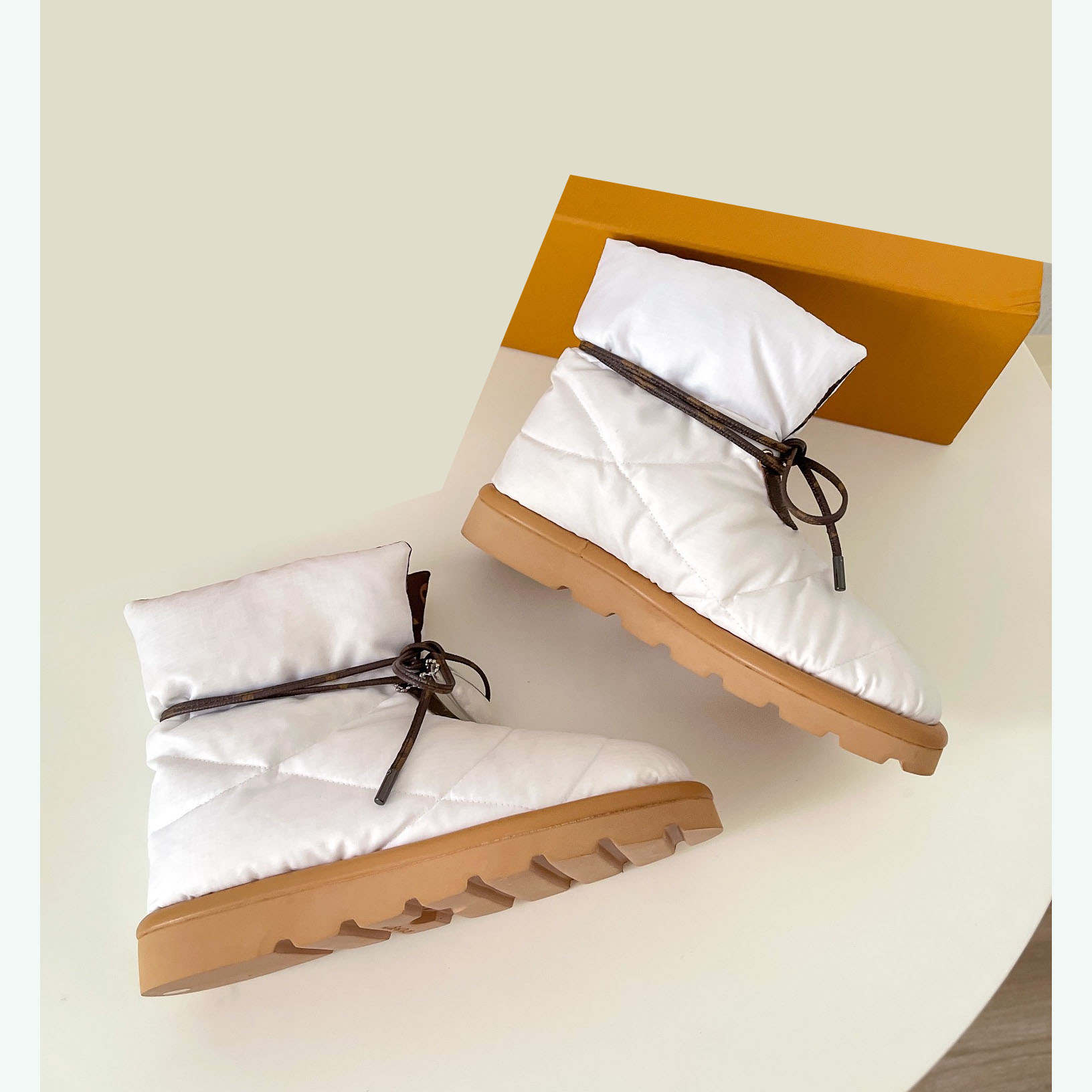 2022 New Sexy Padded Cotton Waterproof Shoes Female Cozy Down Warm Snow Boots
