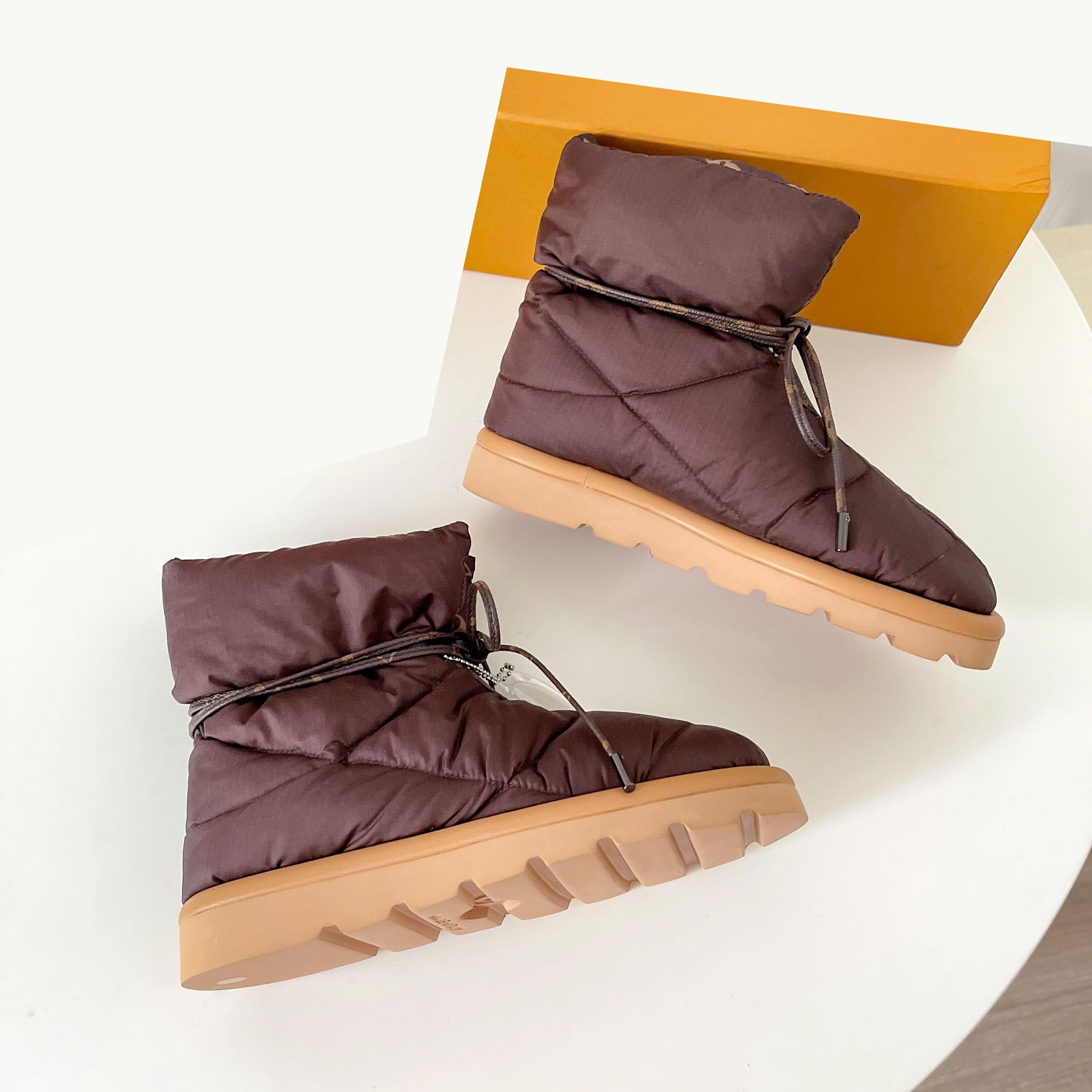 2022 New Sexy Padded Cotton Waterproof Shoes Female Cozy Down Warm Snow Boots