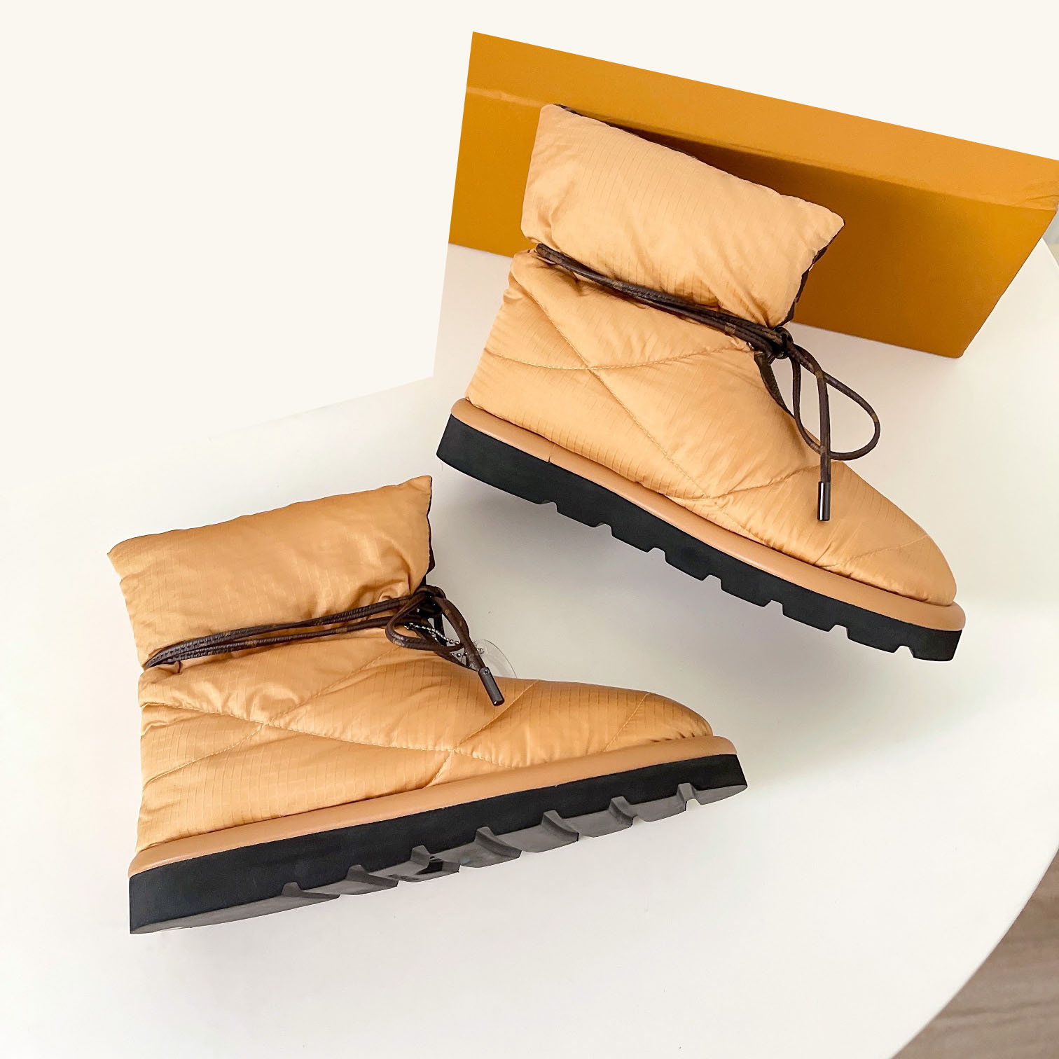 2022 New Sexy Padded Cotton Waterproof Shoes Female Cozy Down Warm Snow Boots