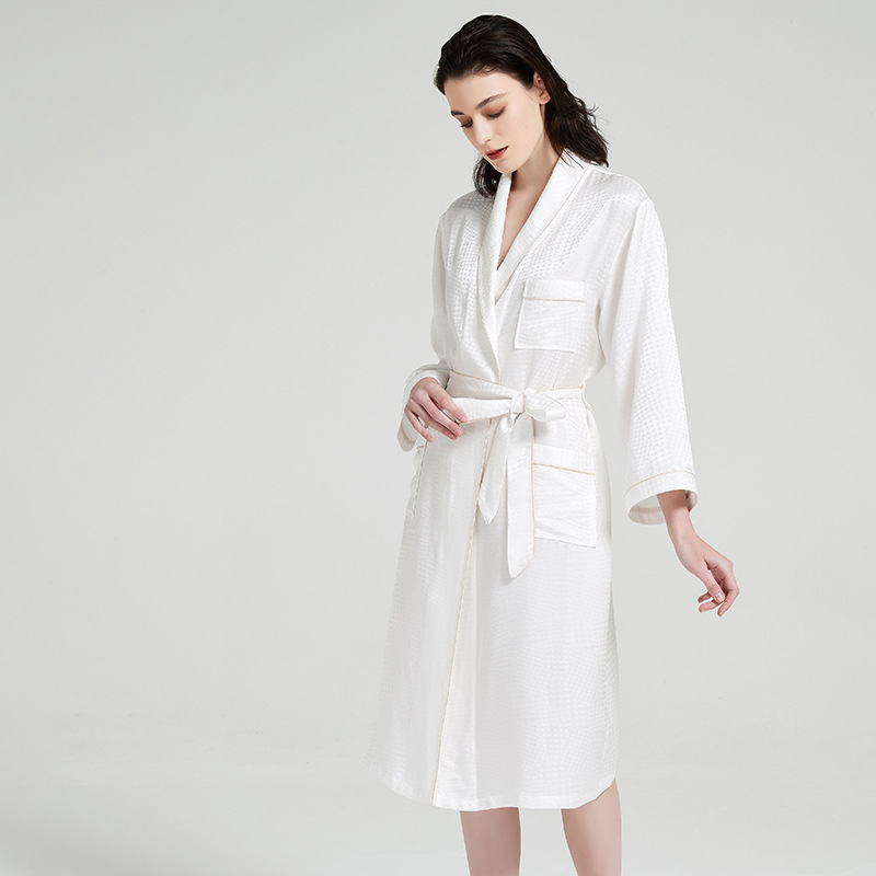 Wholesale Luxury Silk Satin 100% 6A Grade Silk Sleepwear Sexy Women'S Silk Night Dress Robe Pajamas