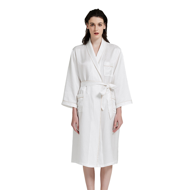 Wholesale Luxury Silk Satin 100% 6A Grade Silk Sleepwear Sexy Women'S Silk Night Dress Robe Pajamas