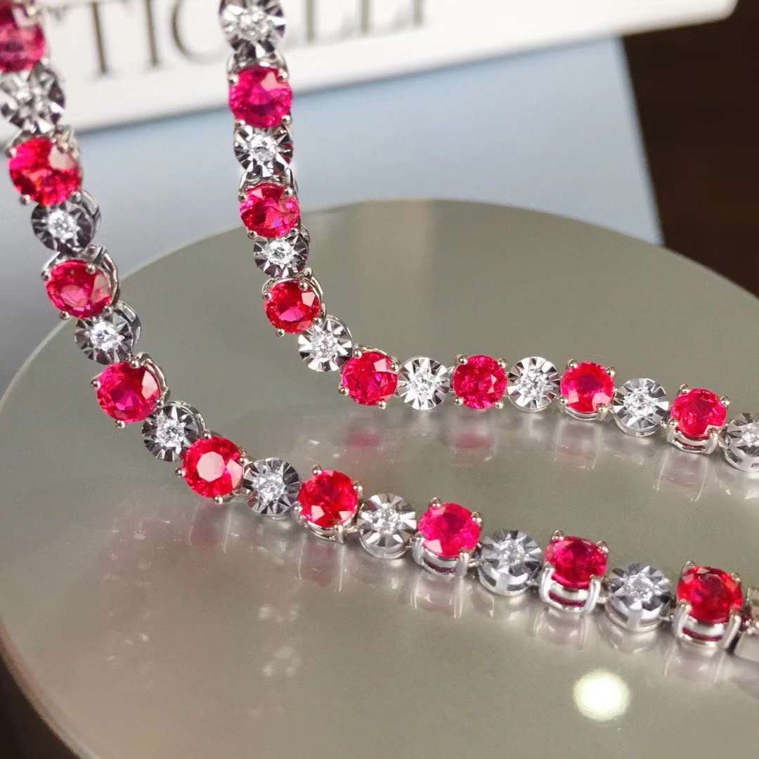 New Fashion Natural Unburned Ruby Luxury 9.04*6.87*3.21mm Di For Jewelry Making Ruby