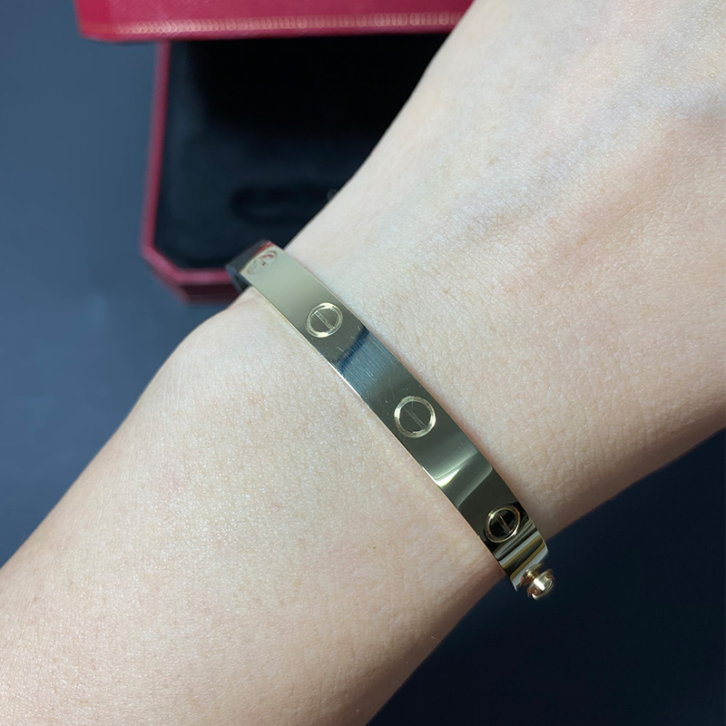 Pure 18K Solid Gold Bracelet 6.1mm Width  Luxury Designers Brand Jewelry for women men Couple Screw 