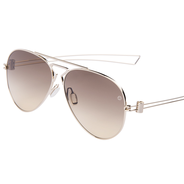 Momodesign Stainless steel sunglasses with drilled  temple. The particularity of this model is on  c