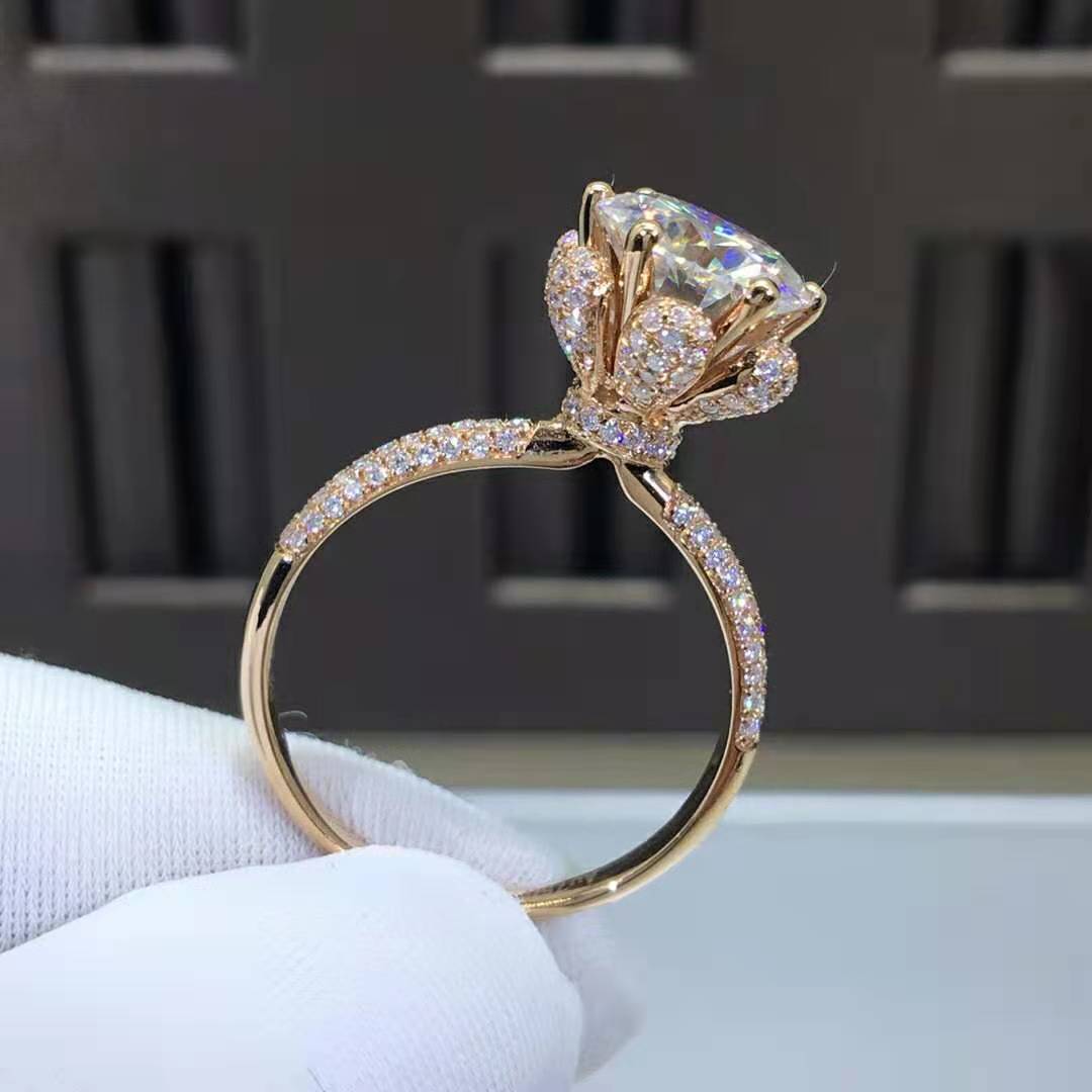 Luxury Fashion Pure 18K Gold Pawnable Moissanite Diamond Rings Women Ladies Female Bridal Engagement