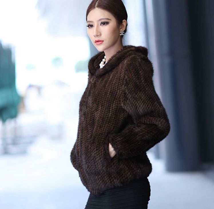 YR734 Classique Style Ladies Real Mink Tail Hand Knit Hooded Jacket