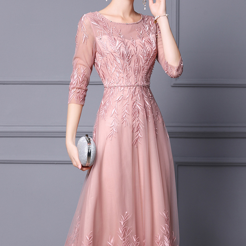 2021 Elegant fashion Summer Dress With beaded embroidery Mid length formal dress dress