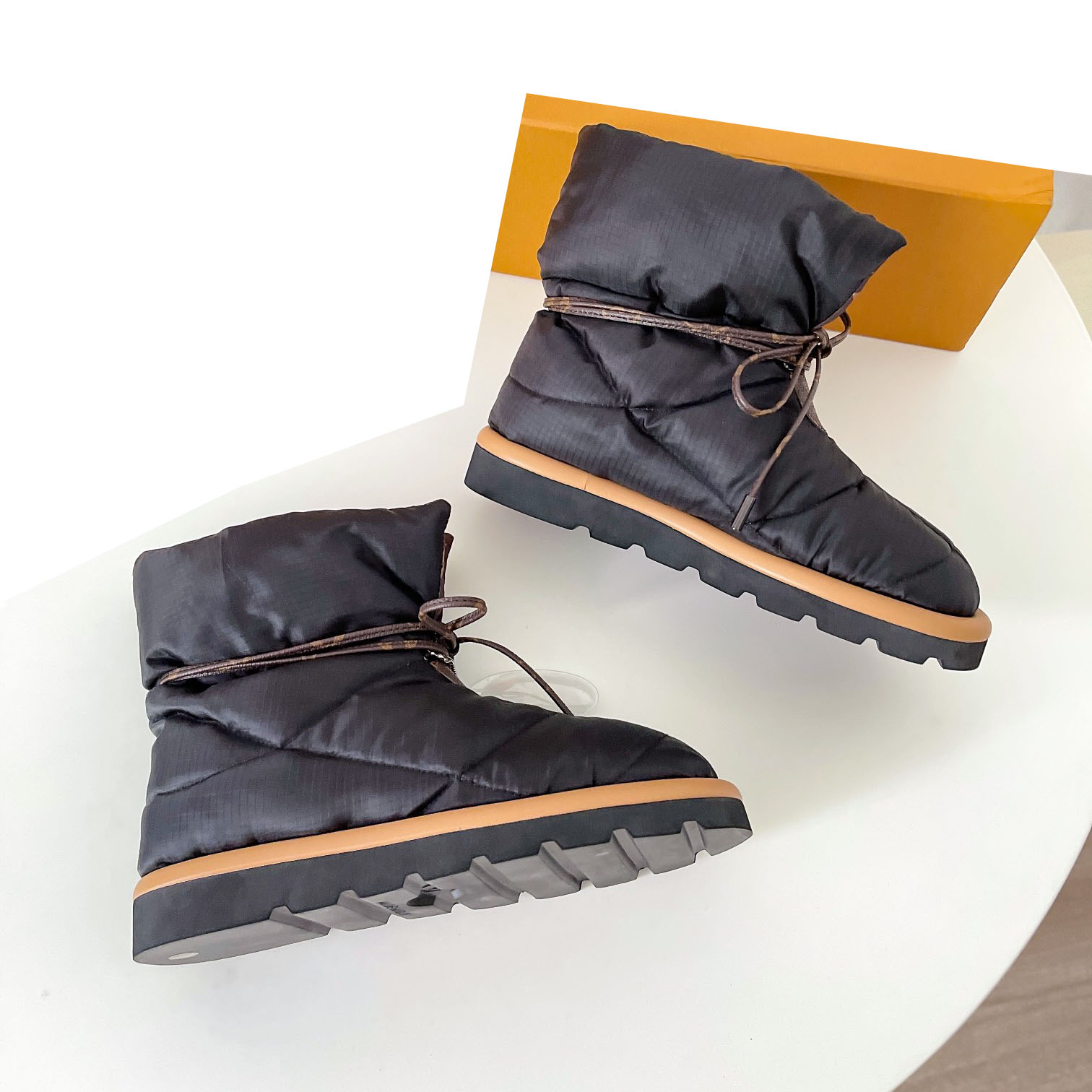2022 New Sexy Padded Cotton Waterproof Shoes Female Cozy Down Warm Snow Boots