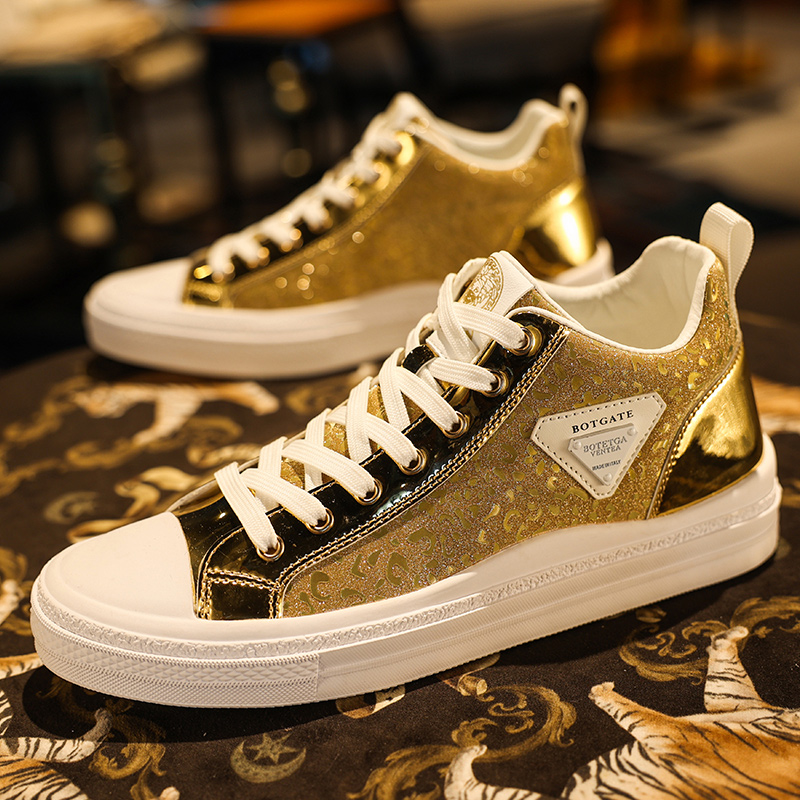 Men's wholesale new walking shoes fashionable and comfortable high-top luxury casual shoes 2022 tren